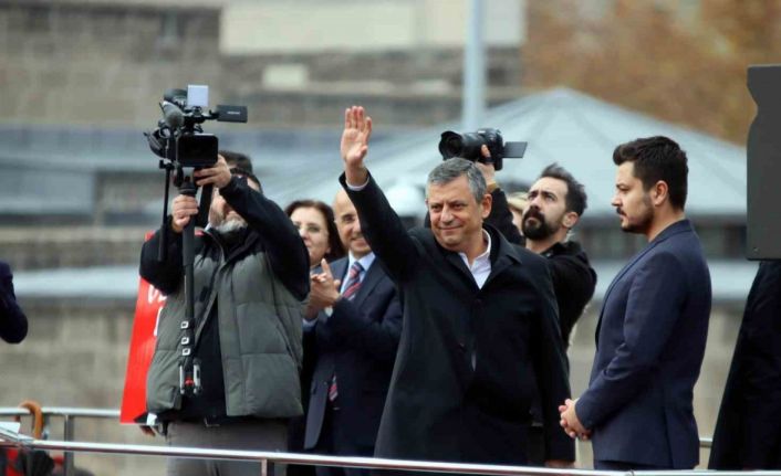 CHP Genel Başkanı Özel: "Asgari ücret veren için 29, alan için 39 bin lira olmalı"