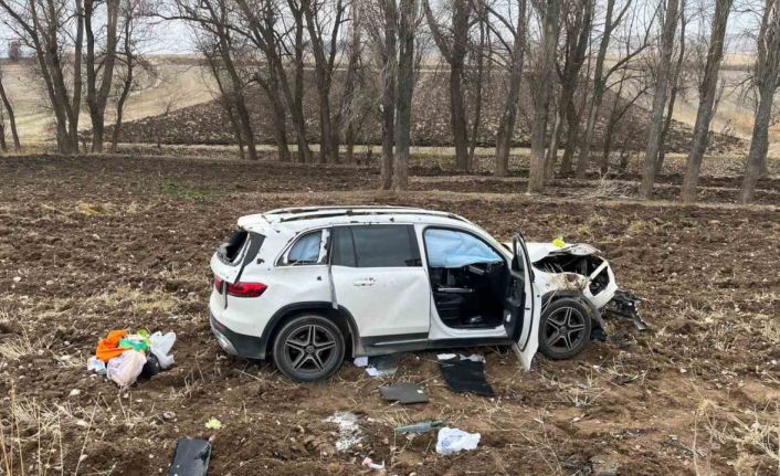 Çorum’da cip takla attı: 2 yaralı