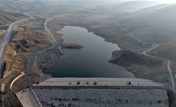Çorum’da iki baraj kuruma noktasına geldi: Belediyeden tasarruf çağrısı