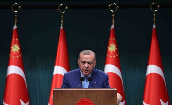 Cumhurbaşkanı Erdoğan: "Muhalefetin iş bilmezliğine bakıp asla umutsuzluğa kapılmayın, liyakatli kadrolar Türkiye’de iş başındadır"