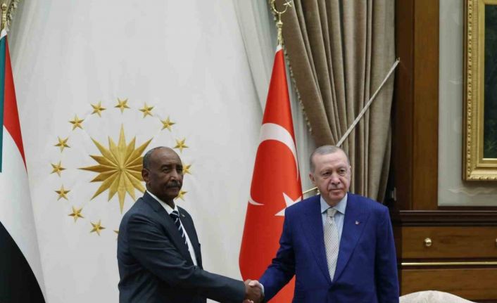 Cumhurbaşkanı Erdoğan, Sudan Egemenlik Konseyi Başkanı el Burhan ile görüştü