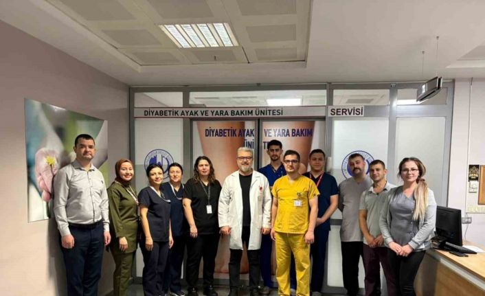Diyabetik Ayak ve Yara Bakım Servisi 4 yıldır şifa dağıtıyor