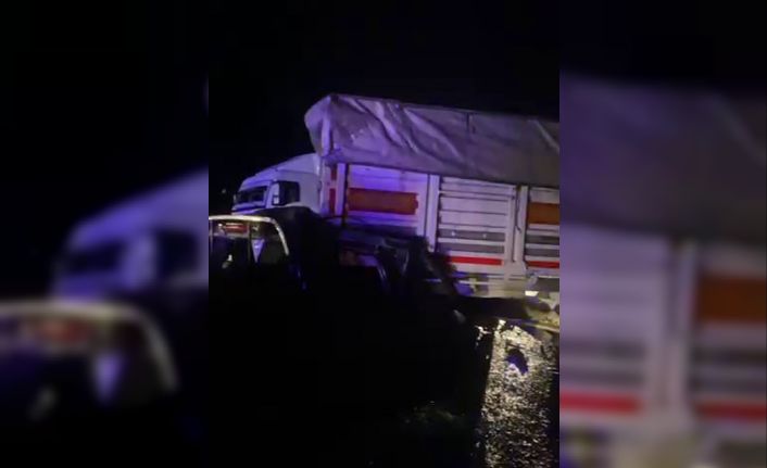 Diyarbakır’da pikap tıra arkadan çarptı: 1 yaralı