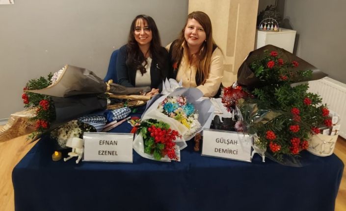 Duyguların ortak rengi: İki akademisyen yazardan şiirin "Bam teli" üzerine