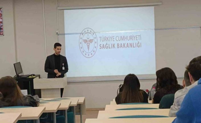 Düzce’de bebek, çocuk ve genç akademisi eğitim yapıldı