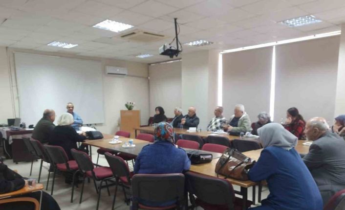 Edremit Devlet Hastanesi’nde diyabet eğitimi programı tamamlandı