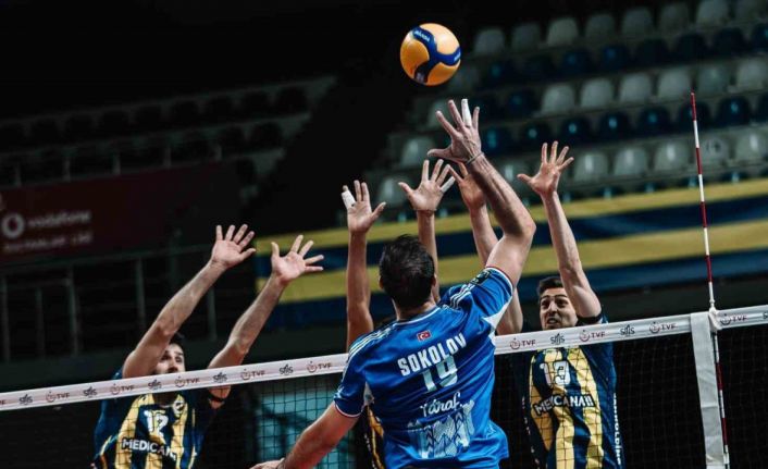 Efeler Ligi: Fenerbahçe Medicana: 0 - Halkbank: 3