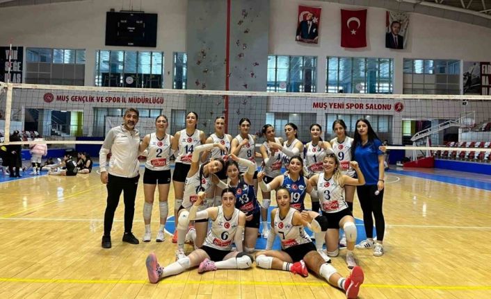 Elazığ Belediyespor  Kadın Voleybol Takımı, deplasmandan galibiyetle  ayrıldı