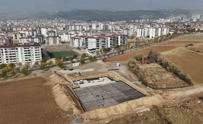 Elazığ’da yarı olimpik yüzme havuzu inşaatı başladı