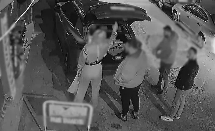 Ellerinde beyzbol sopası yüzlerinde kar maskesiyle gece yarısı vatandaşa kabusu yaşattılar