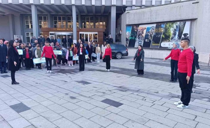 Engeliler Günü törenle kutlandı