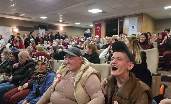 Engelliler Günü’nde hazırladıkları gösteriyle farkındalık oluşturdular