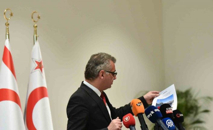 Erhürman: "Holguin Cuellar ile görüşme verimli geçti"