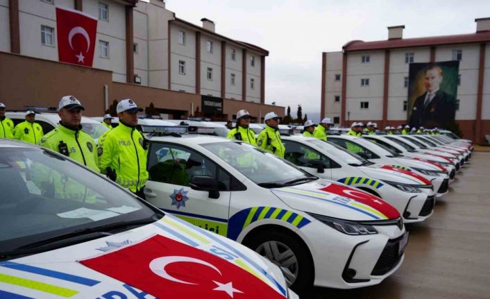 Erzincan’da güvenlik güçlerine 122 yeni araç teslim edildi
