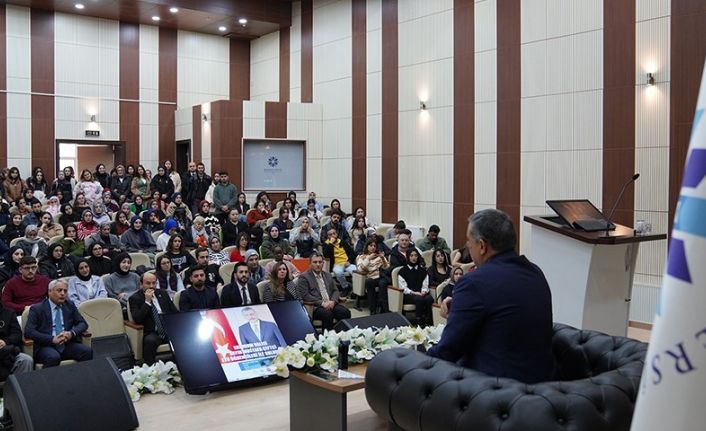 Erzurum Valisi Mustafa Çiftçi, Erzurum Teknik Üniversitesi öğrencileri ile buluştu