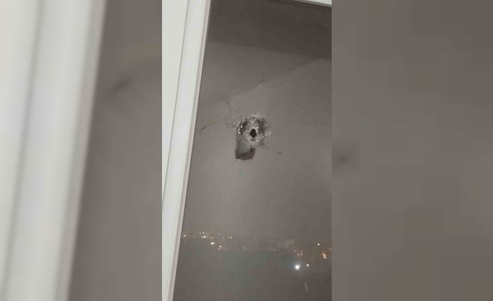 Esenyurt’ta alkollü maganda paniği: Evin camına kurşun isabet etti