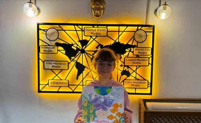 Eseriyle 19 ülke arasından seçildi, barışın renkleri Muğla’dan yükseldi