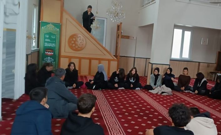 Eskişehir’de ÇEDES projesi kapsamında öğrenciler manevi değerlerle buluştu