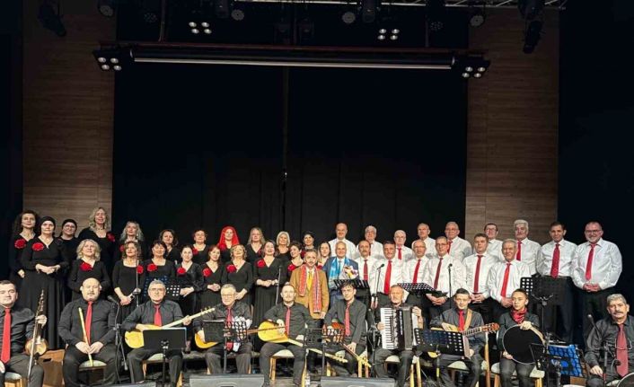 Eskişehir’de ‘Türkülerle ısınan gece’ ‘Türk Halk Müziği Konseri’ yoğun ilgi gördü