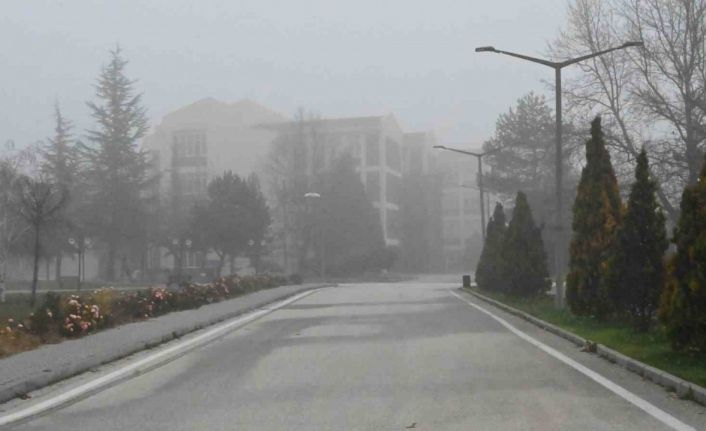 Eskişehir’in yüksek kesimlerinde sis etkili oldu