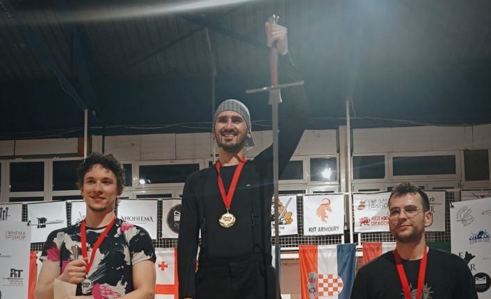 Eskişehirli sporcu, uzun kılıç kategorisinde 3. oldu