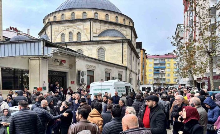 Evde temizlik yaparken fenalaşan genç kadın hayatını kaybetti