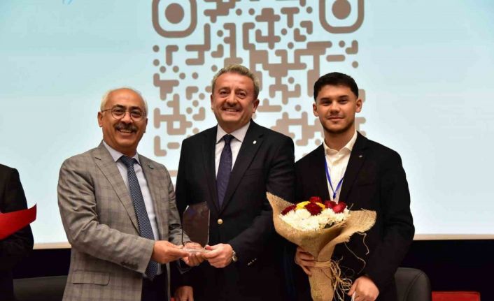 Galatasaraylı yönetici İbrahim Hatipoğlu’ndan gençlere kariyer nasihati