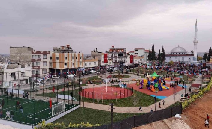 Gaziantep Büyükşehir tarafından yapılan Mithat Paşa Parkı açıldı