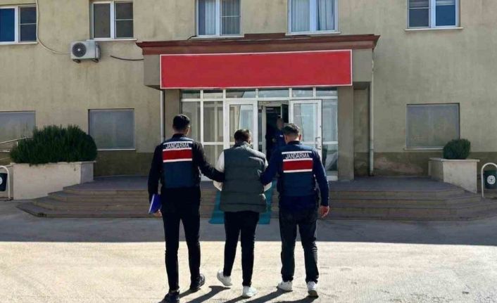 Gaziantep’te 11’er yıl hapis cezasıyla aranan 3 şahsı jandarma yakaladı