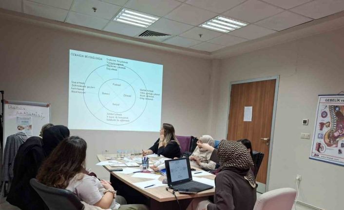 Gebe okulu programları devam ediyor