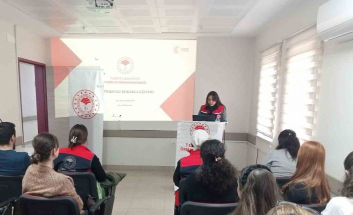 Gelibolu’da kahverengi kokarca ile mücadele eğitimleri devam ediyor