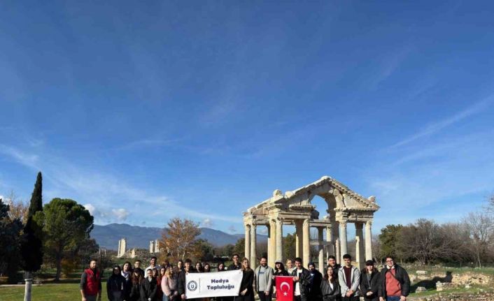 Gençler, ’Dünya Mirası’ Afrodisias’ı gezdi