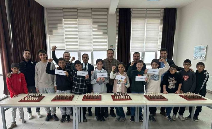 Gençler Kernek Küliyesi’nde kıyasıya yarıştı