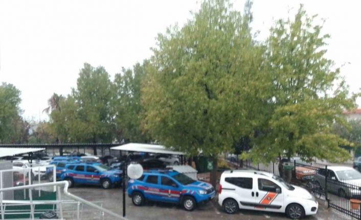 Göçmen kaçakçılığı operasyonunda 10 tutuklama