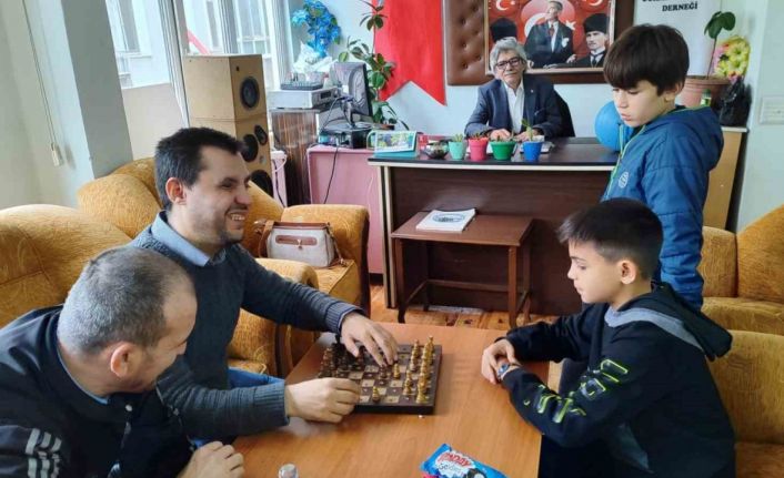 Görme engellilerle empati köprüsü kuruldu