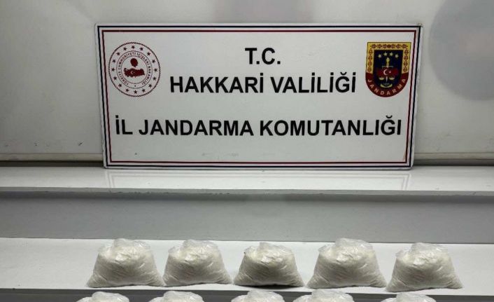 Hakkari’de 9 kilo metamfetamin ele geçirildi