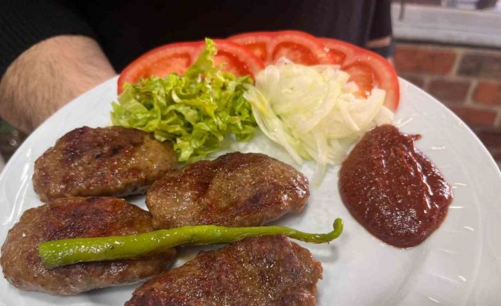 Hayrabolu’dan Avrupa sofralarına uzanan lezzet: 43 yıllık tescilli Çerkezmüsellim pabuç köftesi