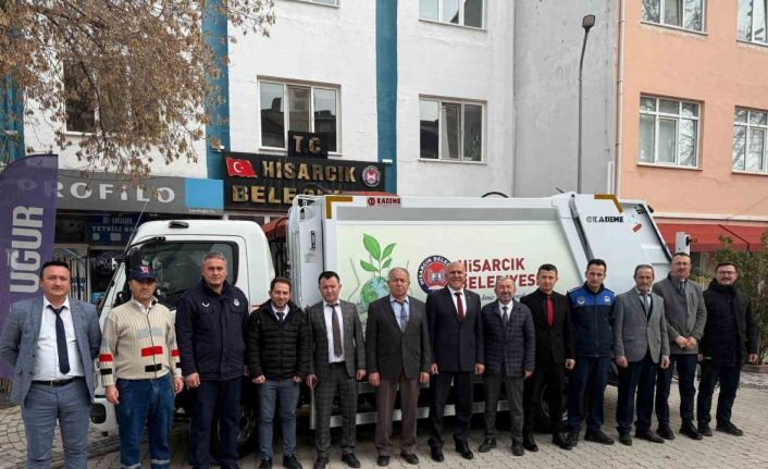 Hisarcık Belediyesi’ne yeni çöp toplama aracı