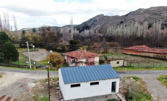 İnönü’de metruk haldeki halı yıkama yeri yenilenip vatandaşların hizmetine sunuldu