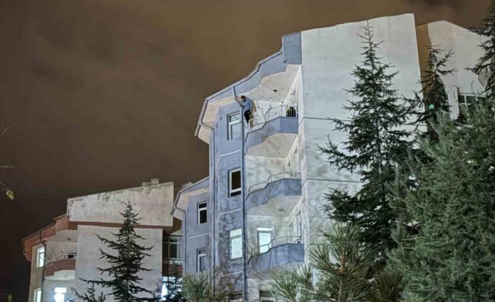 İntihara kalkışan şahıs 4 saatte ikna edildi