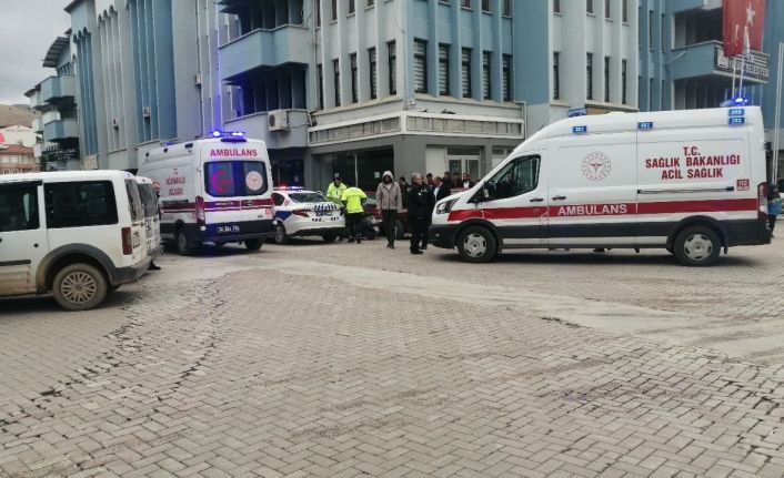 Isparta’da motosikletle otomobil çarpıştı: 1 yaralı