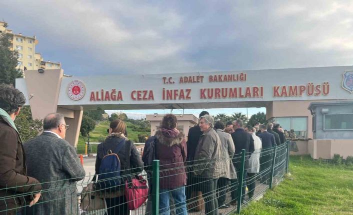 İZBETON kooperatif davası sanıkları hakim karşısında, Ali Alpyavuz: "Bu CHP projesidir, binlerce aile mağdur oldu"