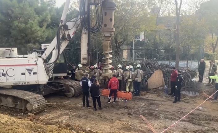 Kadıköy’de inşaat şantiyesinde işçi çukura düşerek yaralandı