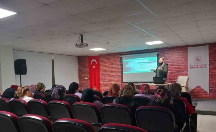 Kadınlara en iyi narkotik polisi anne eğitimi verildi