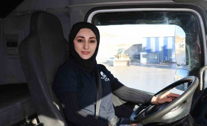 ‘Kadınsın yapamazsın’ dediler, şimdi tır şoförlüğü yapıyor