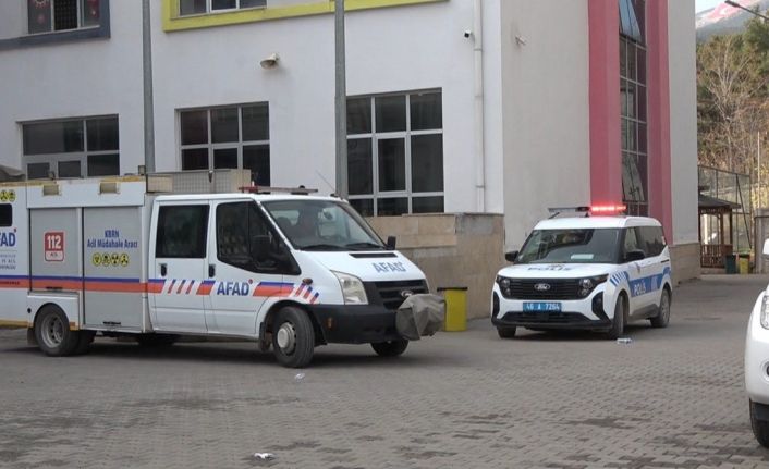 Kahramanmaraş’ta okulda koku paniği: Yaklaşık 17 öğrenci hastaneye sevk edildi