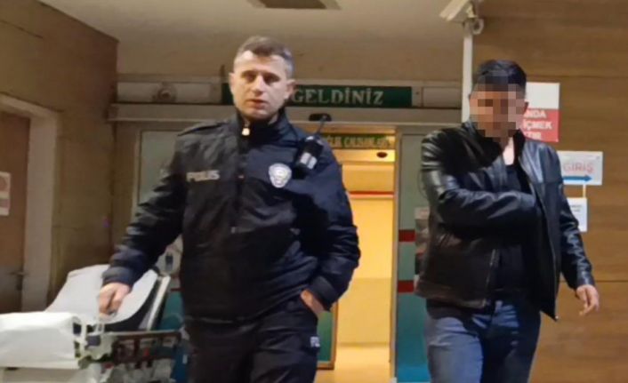 Kamyonet ile 3 araca çarptı, 2.49 promil alkollü olduğu tespit edildi