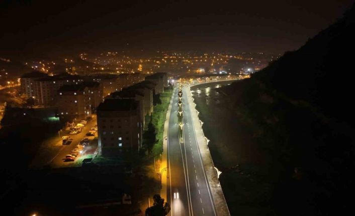 Karabük’te Zonguldak ve Yenice caddeleri baştan sona yenilendi