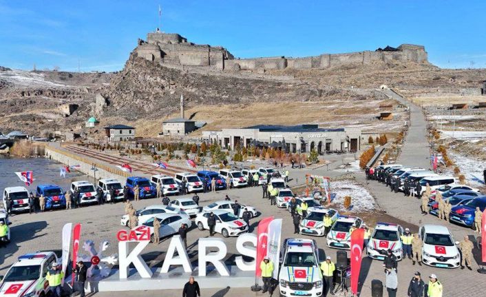 Kars Emniyet ve Jandarmaya yeni araç takviyesi