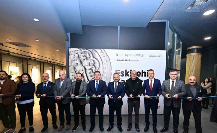 Kazı çalışmalarında ortaya çıkarılan tarihi eserlerin fotoğraflarından oluşan sergi açıldı